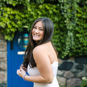 Meet your Posher, Isabella